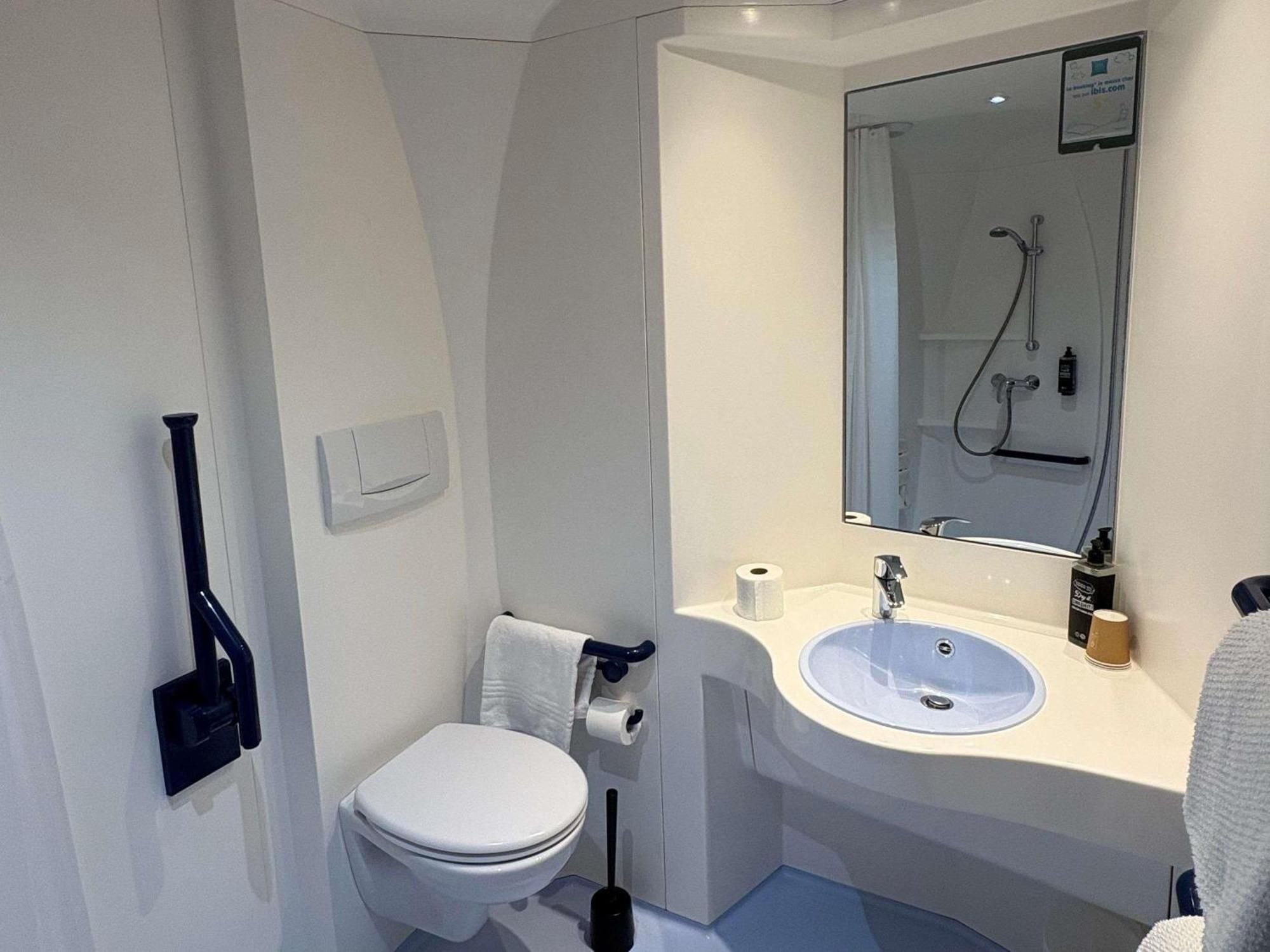 Ibis Budget Ancenis 2*